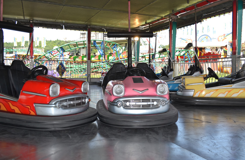 bumper cars amusement park